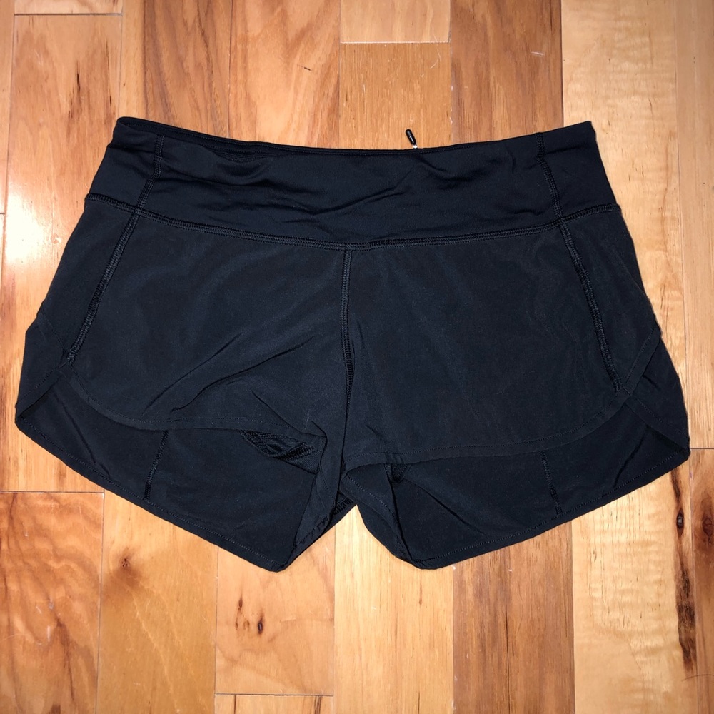 size 4 black lululemon shorts